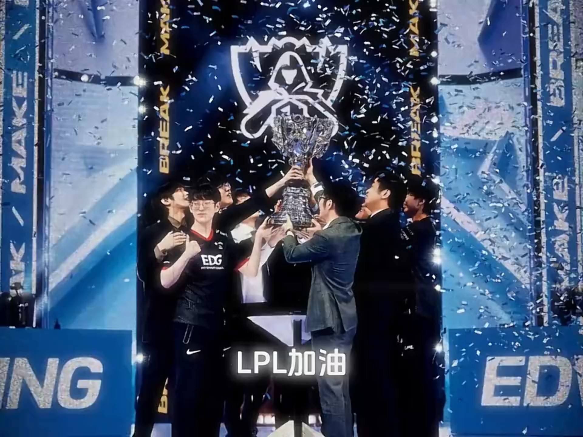 完美竞技-Faker爆冷击败中国队，赛况扑朔迷离引爆全场！的简单介绍