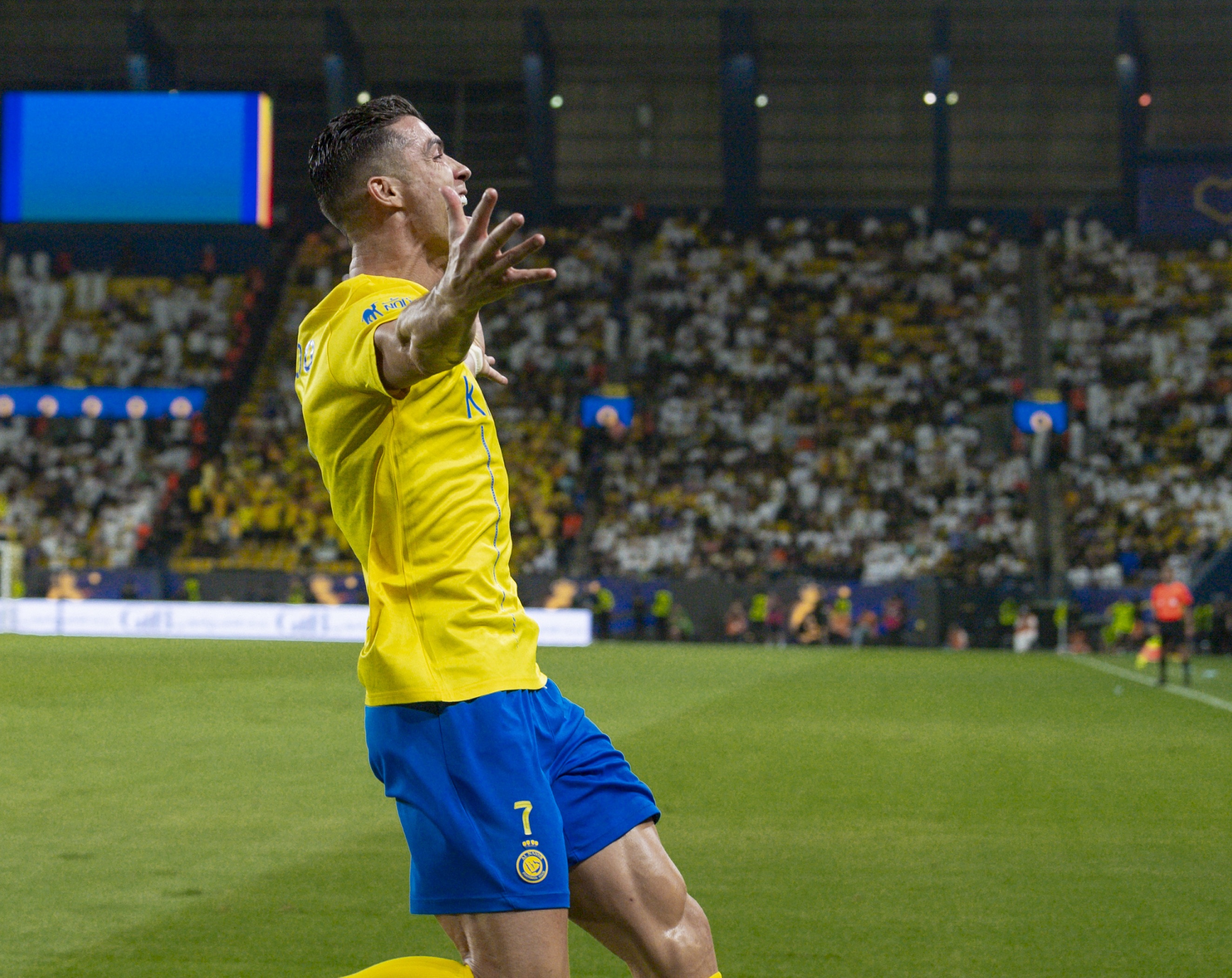 完美竞技-C罗关键节点出色防守，切尔西带队取胜！的简单介绍