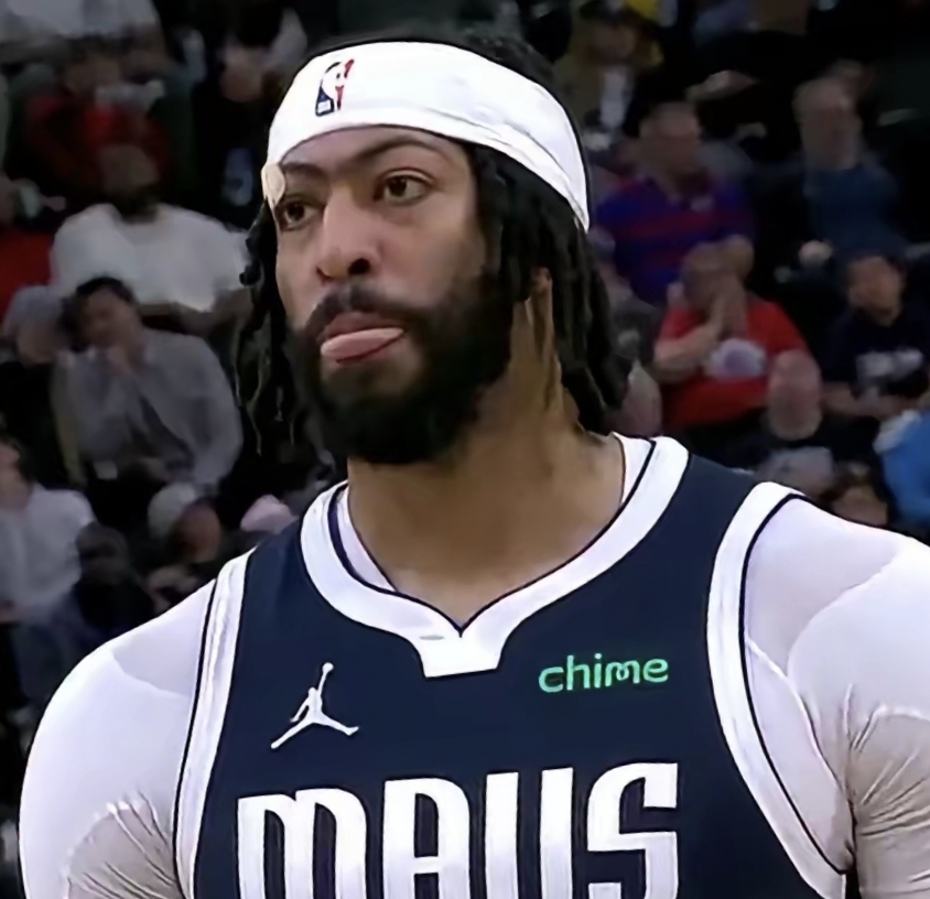 包含浓眉哥连续十二场比赛得分超过势不可挡，湖人挑战极限！的词条