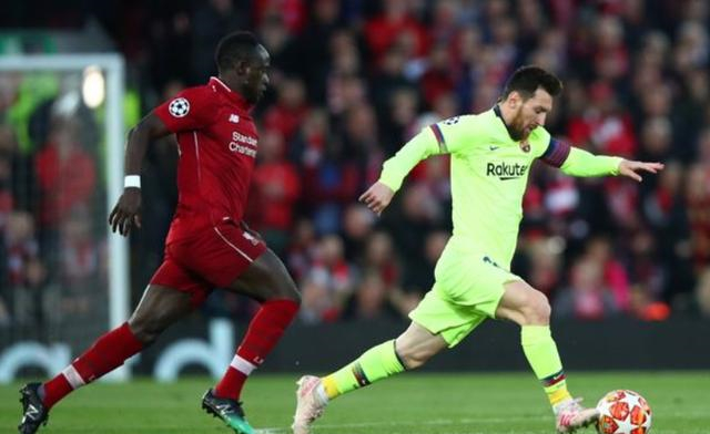 完美电竞-莱万多夫斯基爆冷击败利物浦，爆冷引爆全场！的简单介绍